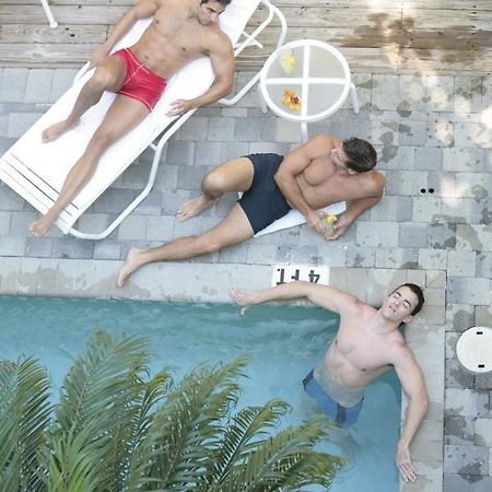 Pineapple Point Guesthouse & Resort - Gay Men'S Resort 劳德代尔堡 外观 照片